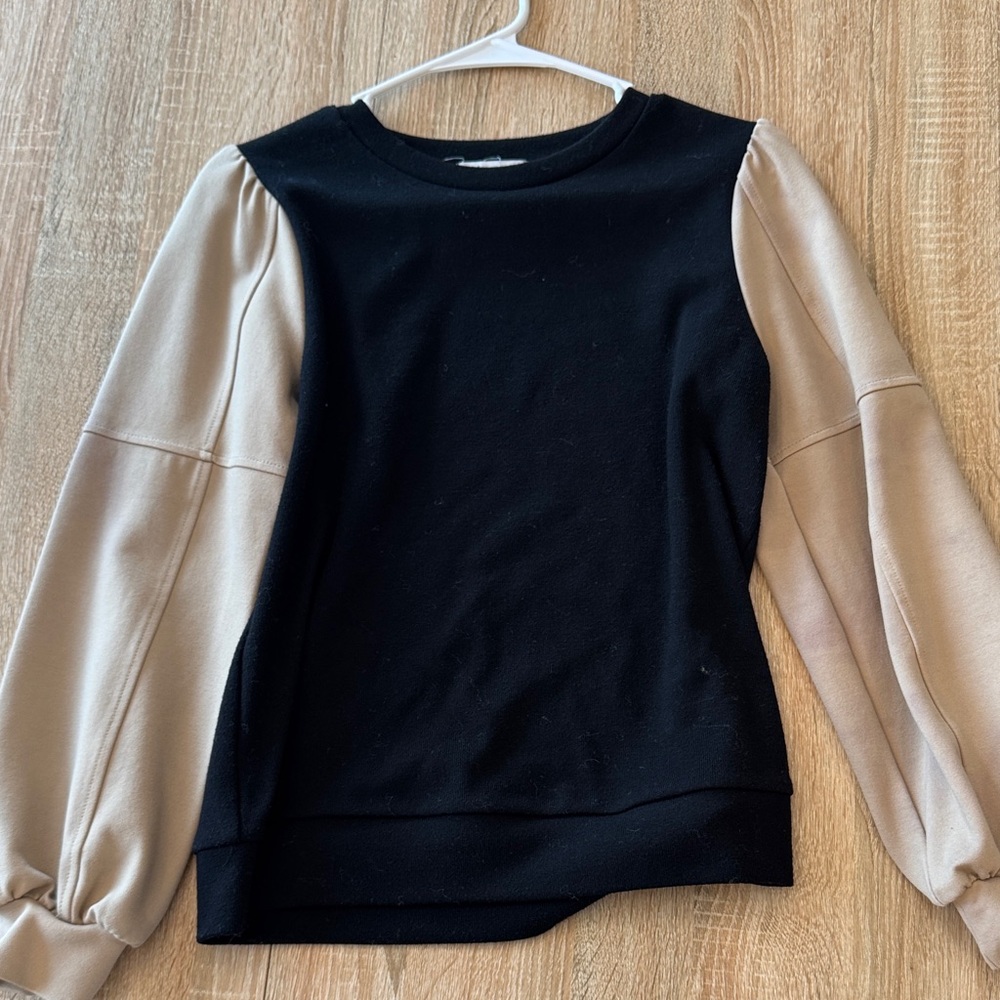 THML Black and Tan Crew Neck Sweater